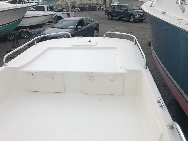 Slide: The Image of Key West 197 Skiff 2014 - 17