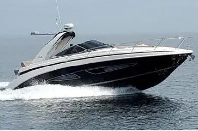 The Image of Regal 32 Express 2015 - 0