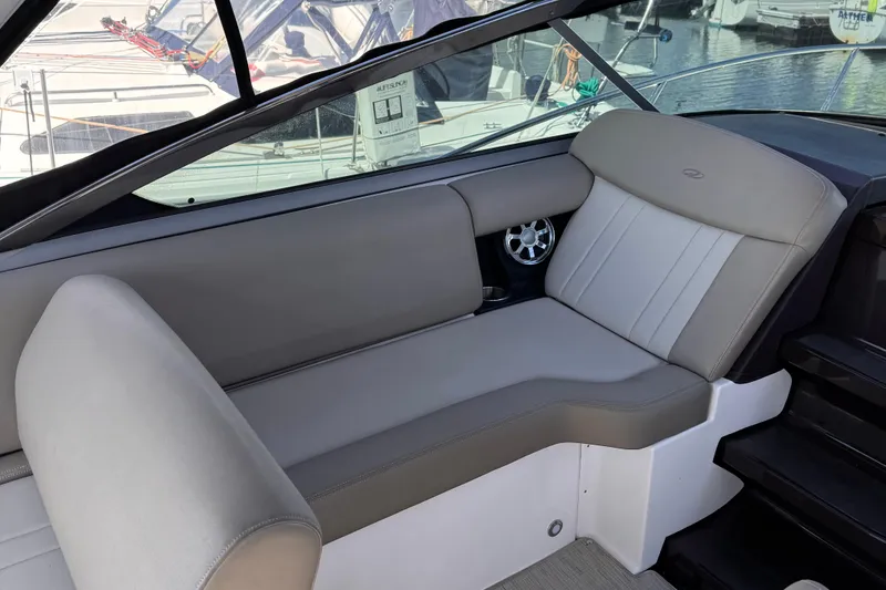 Slide: The Image of Regal 32 Express 2015 - 18