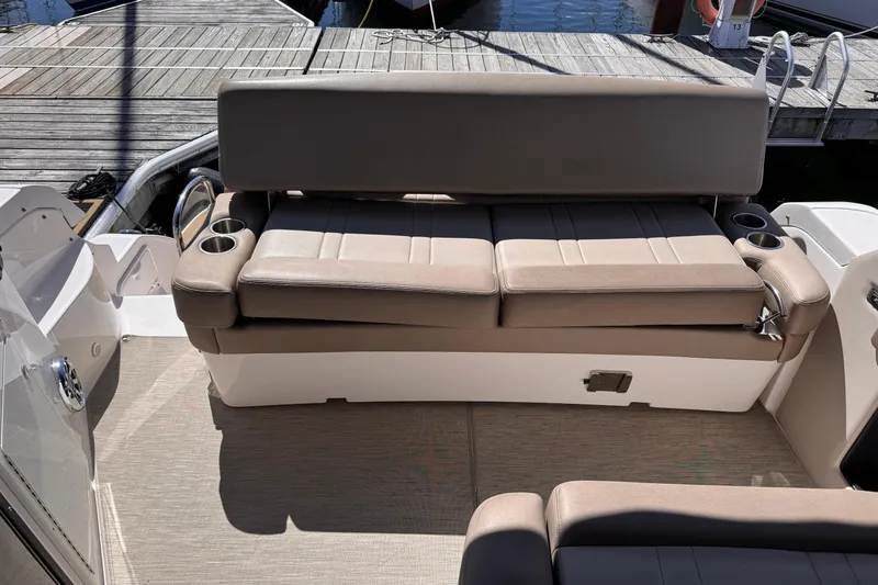 Slide: The Image of Regal 32 Express 2015 - 28