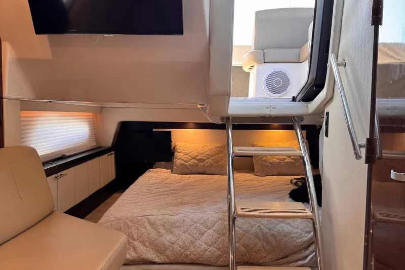 Slide: The Image of Regal 32 Express 2015 - 45