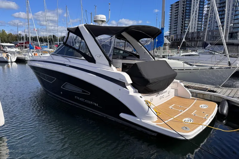 Slide: The Image of Regal 32 Express 2015 - 6