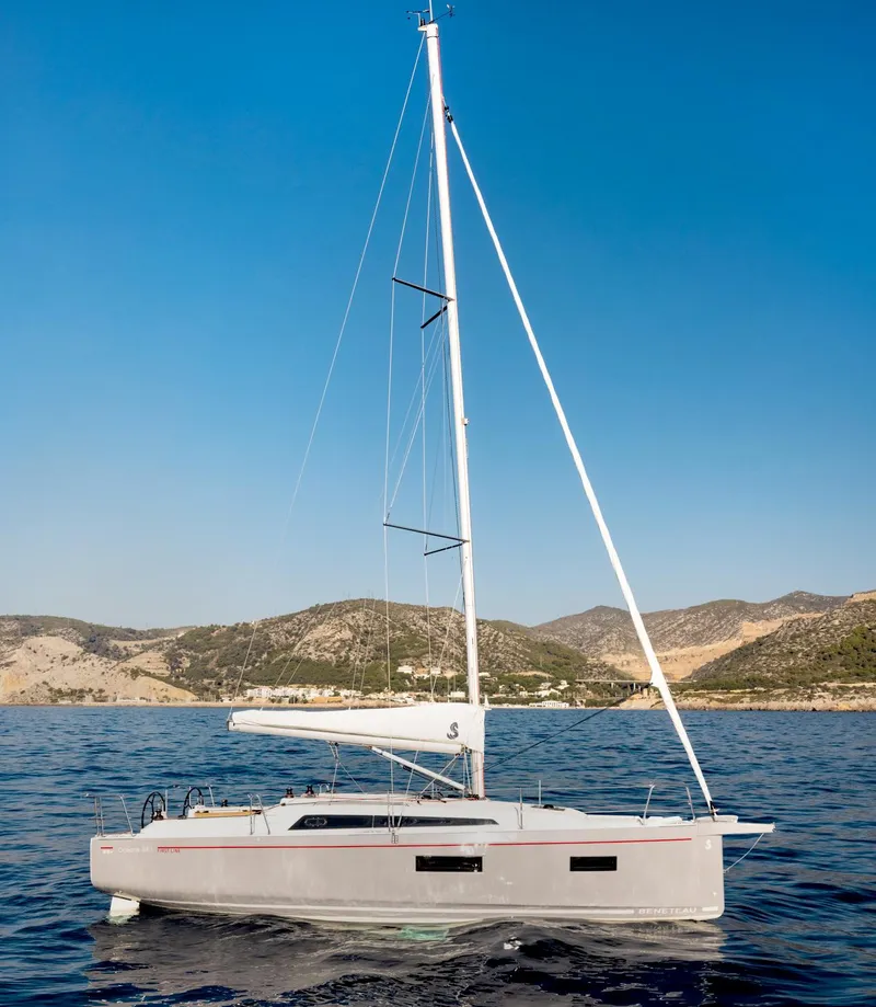 Slide: The Image of 2022 Beneteau Oceanis 34.1 - Moored - 4
