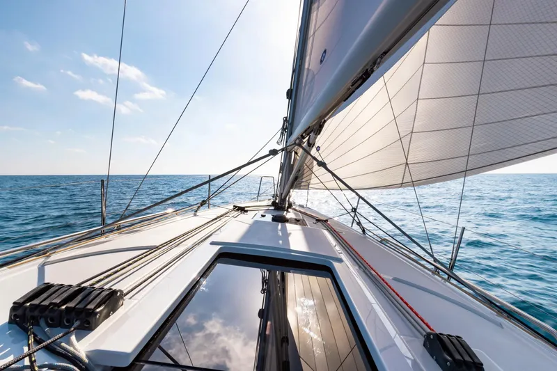 Slide: The Image of 2022 Beneteau Oceanis 34.1 - Cabin top - 9