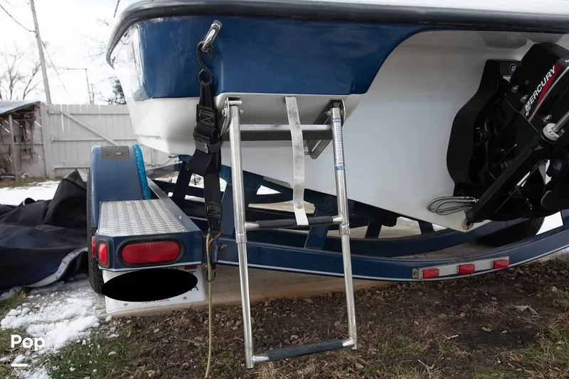 Slide: The Image of 2003 Crownline 180BR for sale in Lyons, IL - 18