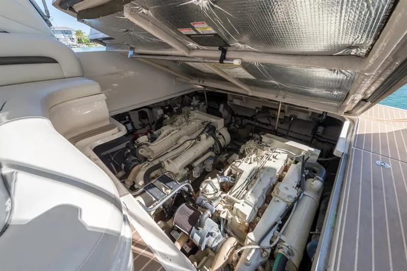 Slide: The Image of Sea Ray 420 Sundancer 2004 - 10