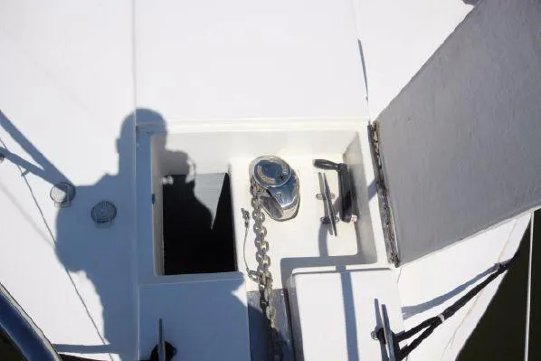 Slide: The Image of Anchor windlass on Silverton 42 Convertible, year 2001. - 15