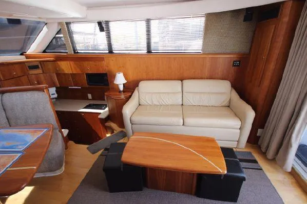 Slide: The Image of Interior of 2001 Silverton 42 Convertible yacht. - 32