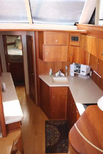 Slide: The Image of Interior of 2001 Silverton 42 Convertible yacht. - 34