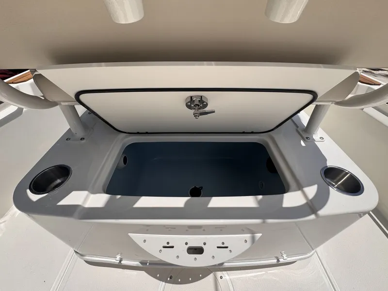 Slide: The Image of Boston Whaler 210 Montauk 2027 - 12