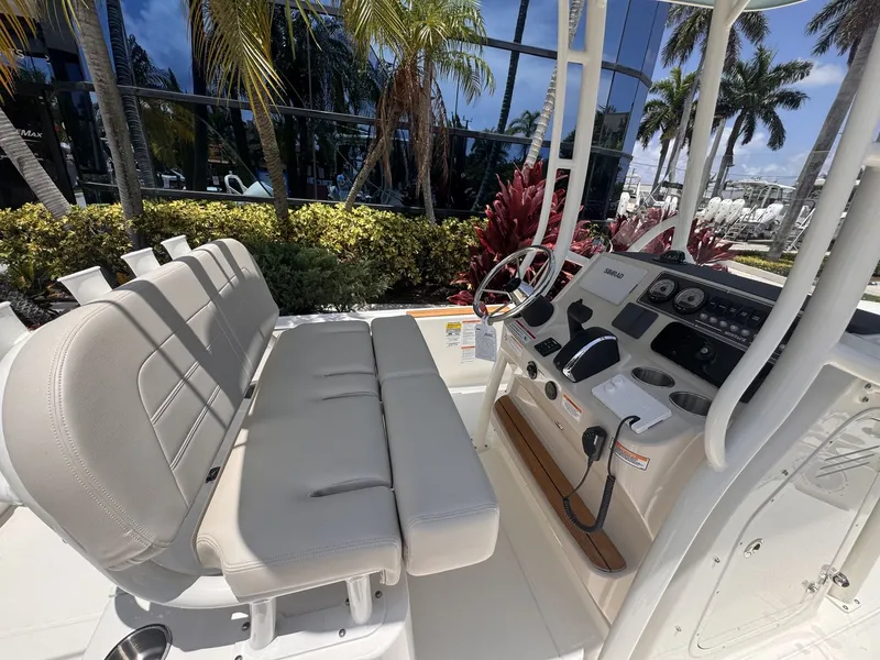 Slide: The Image of Boston Whaler 210 Montauk 2027 - 16