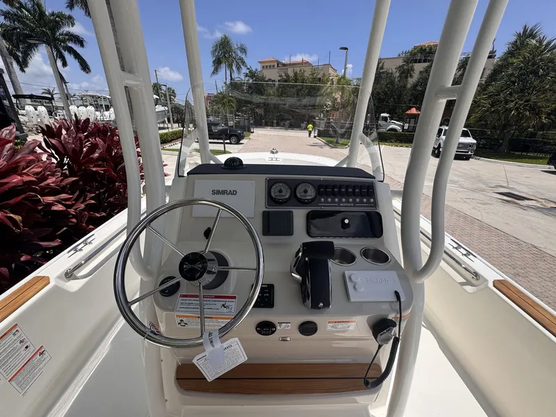 Slide: The Image of Boston Whaler 210 Montauk 2027 - 17