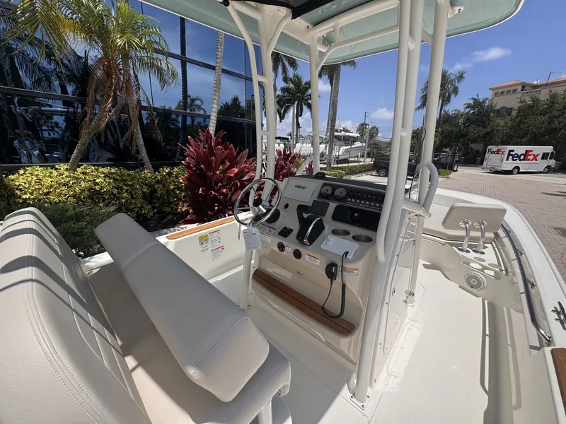 Slide: The Image of Boston Whaler 210 Montauk 2027 - 14