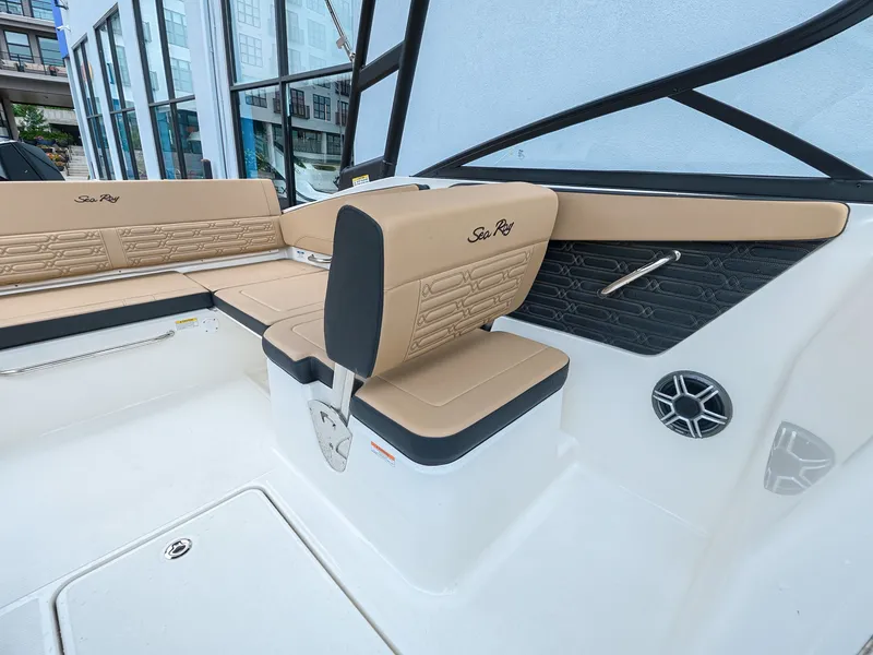 Slide: The Image of Sea Ray SPX 210 Outboard 2027 - 10