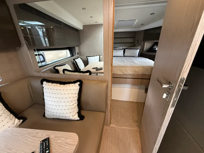 Slide: The Image of Azimut Atlantis 45 2022 - 13