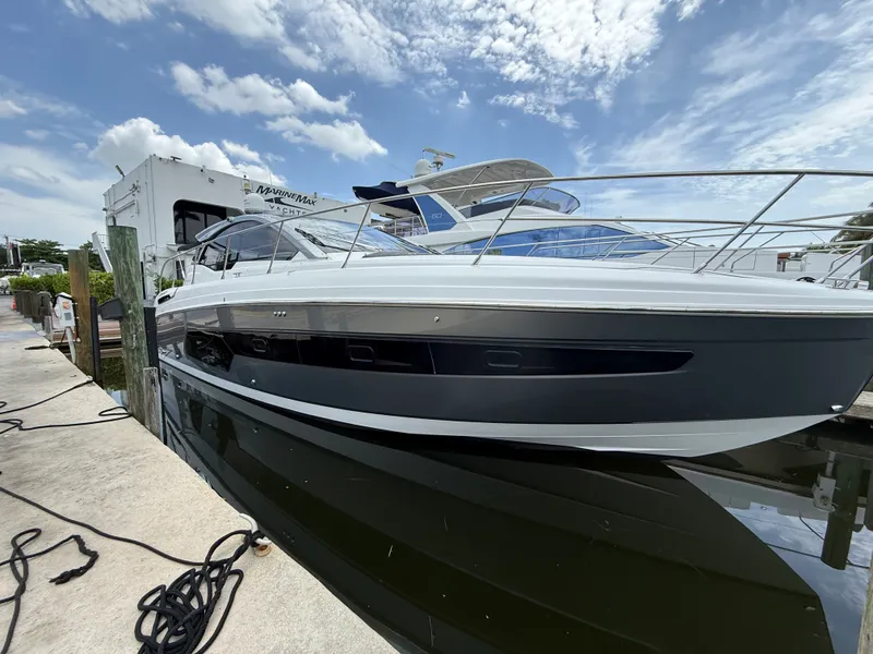 The Image of Azimut Atlantis 45 2022 - undefined