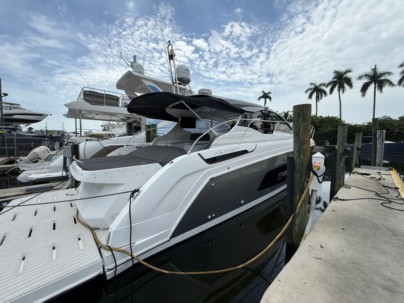 Slide: The Image of Azimut Atlantis 45 2022 - 1