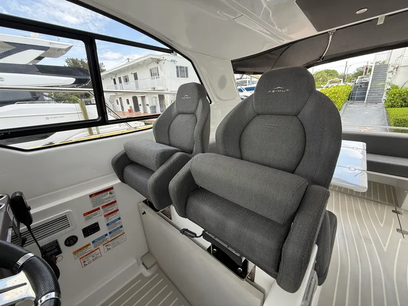 Slide: The Image of Azimut Atlantis 45 2022 - 7