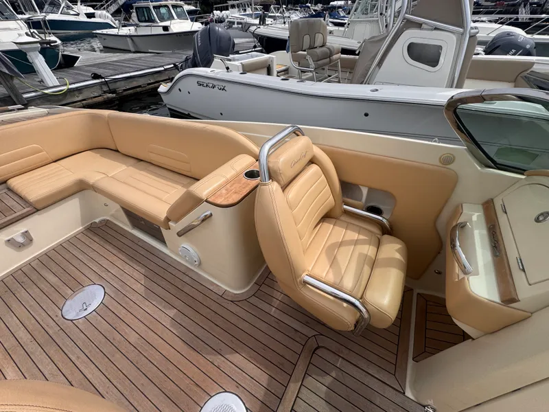 Slide: The Image of Chris-Craft 28 LAUNCH 2011 - 16