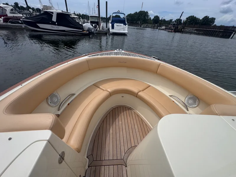 Slide: The Image of Chris-Craft 28 LAUNCH 2011 - 18