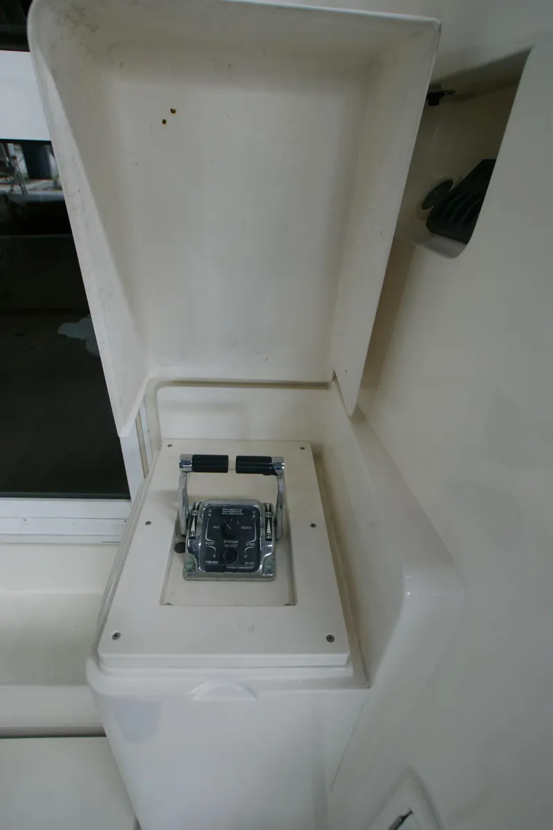Slide: The Image of Riviera 48 Convertible 2000, control console close-up. - 17