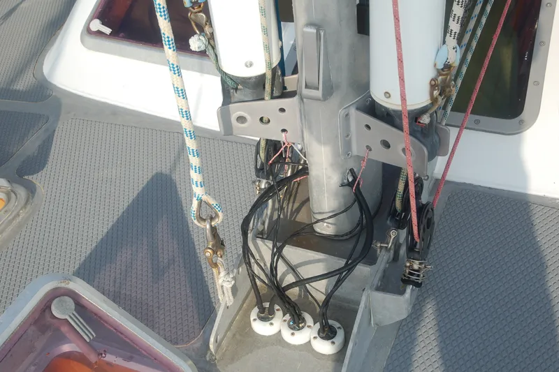 Slide: The Image of Deck rigging and ropes on a 2000 Garcia 48 Raised Salon sailboat. - 20