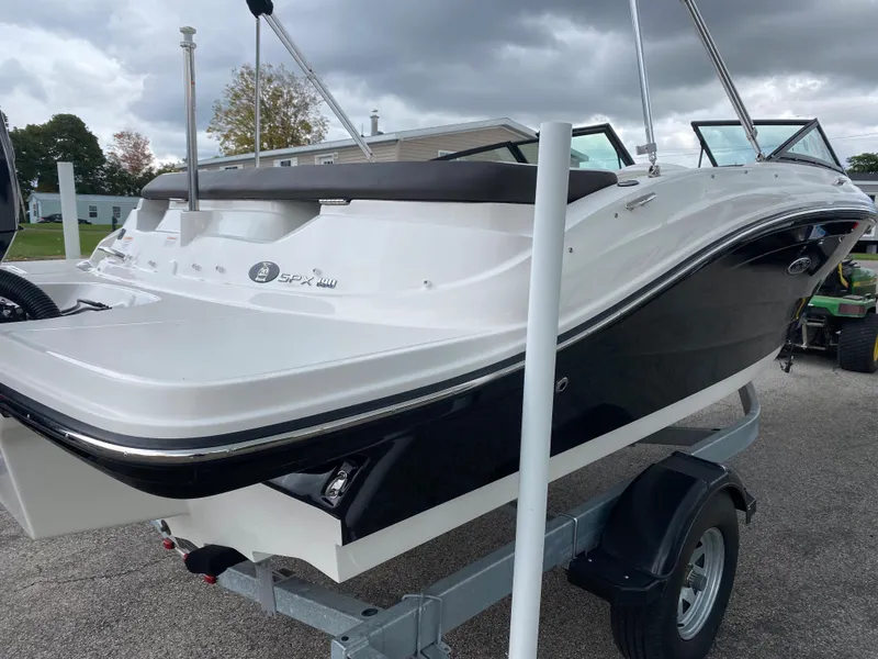 Slide: The Image of 2019 Sea Ray 190 SPX BR boat on a trailer, rear view. - 6