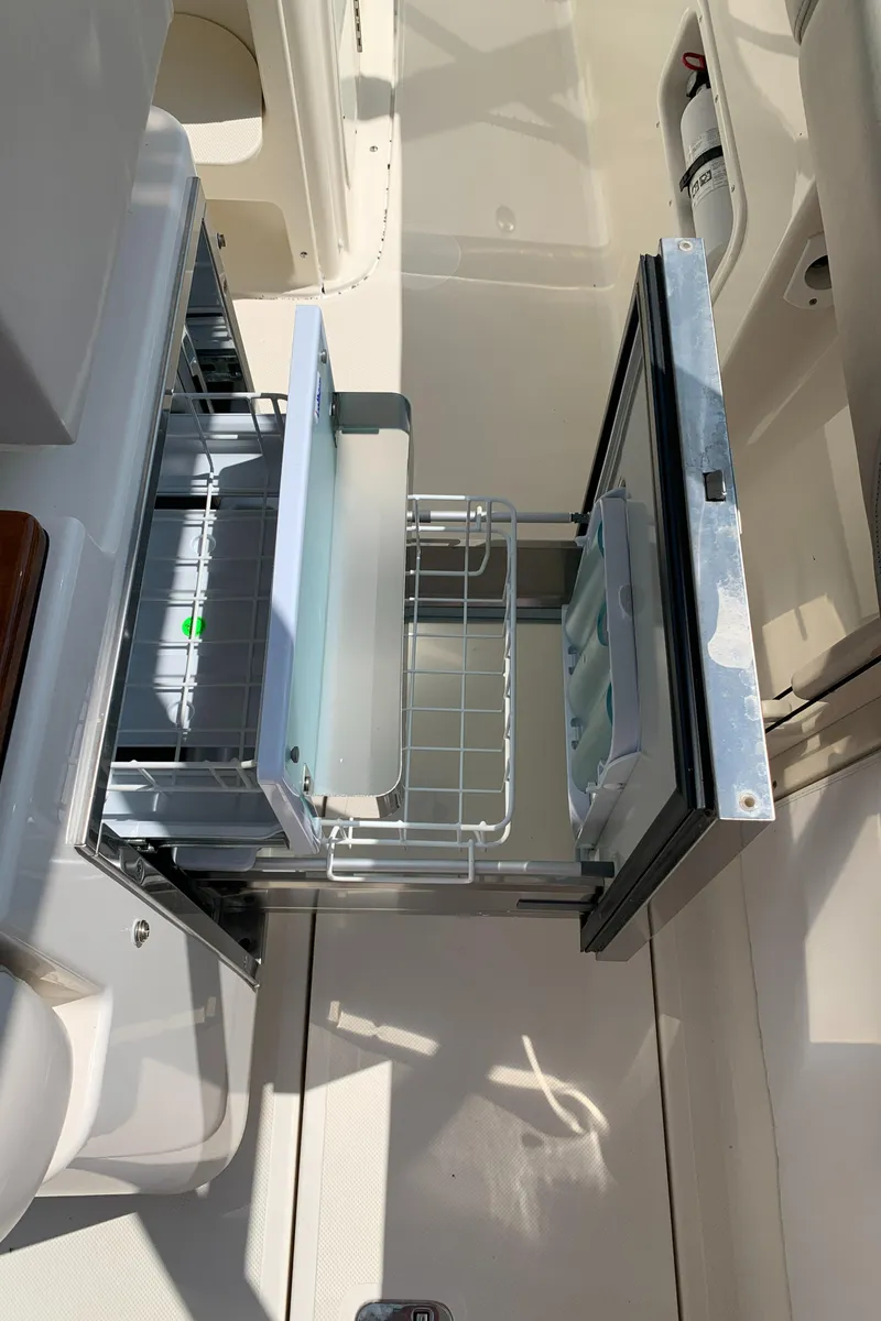 Slide: The Image of Refrigerator/freezer open - 20