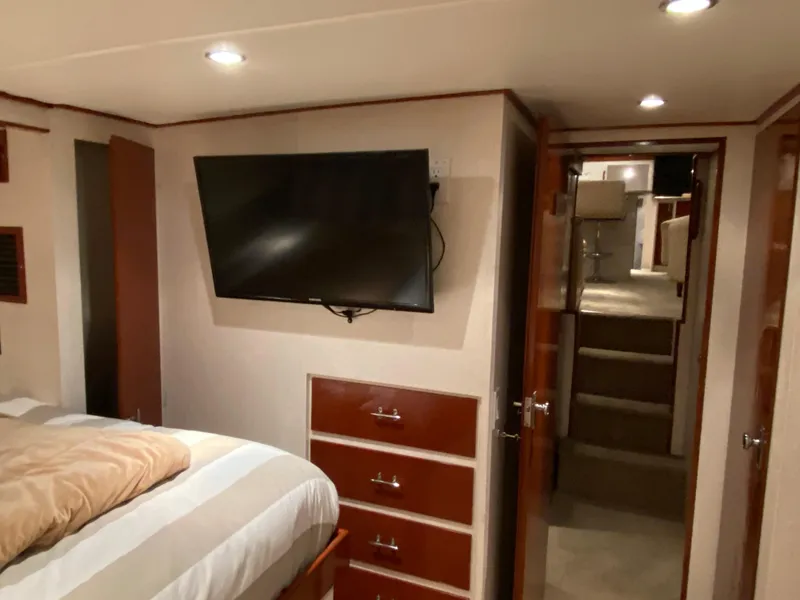 Slide: The Image of Chris-Craft 47 Commander 1973 - 105