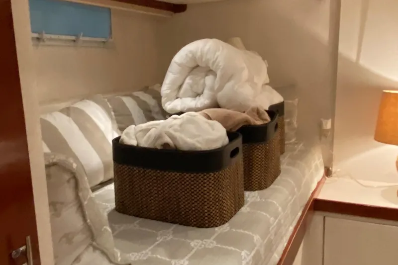 Slide: The Image of Chris-Craft 47 Commander 1973 - 115