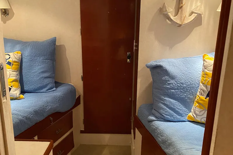 Slide: The Image of Chris-Craft 47 Commander 1973 - 121