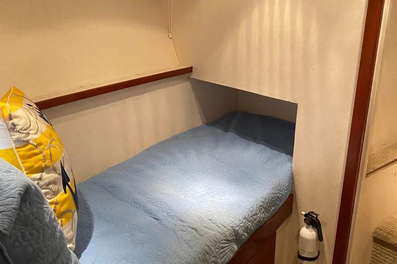 Slide: The Image of Chris-Craft 47 Commander 1973 - 123