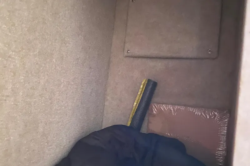 Slide: The Image of Chris-Craft 47 Commander 1973 - 129