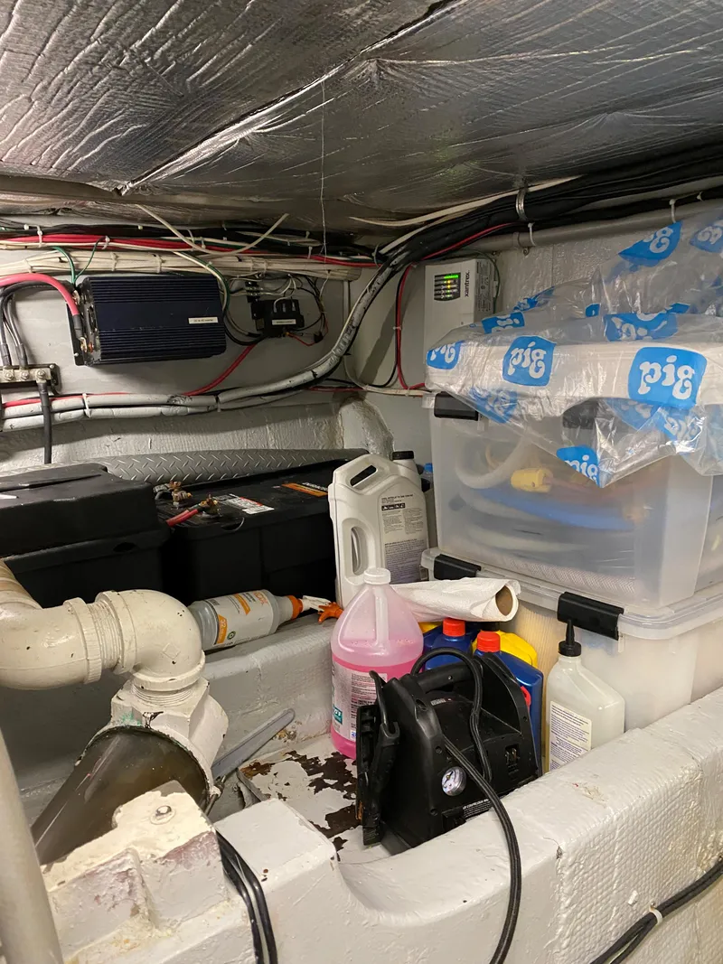 Slide: The Image of Chris-Craft 47 Commander 1973 - 135