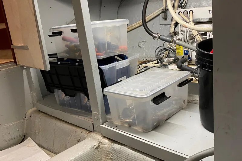 Slide: The Image of Chris-Craft 47 Commander 1973 - 137