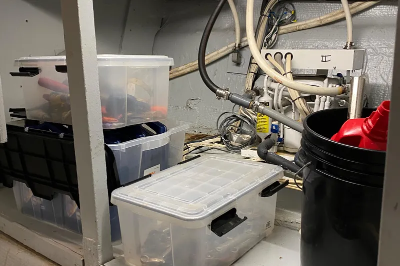 Slide: The Image of Chris-Craft 47 Commander 1973 - 146