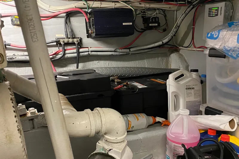 Slide: The Image of Chris-Craft 47 Commander 1973 - 150