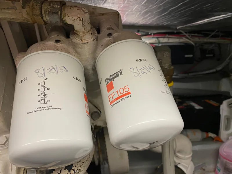 Slide: The Image of Chris-Craft 47 Commander 1973 - 152