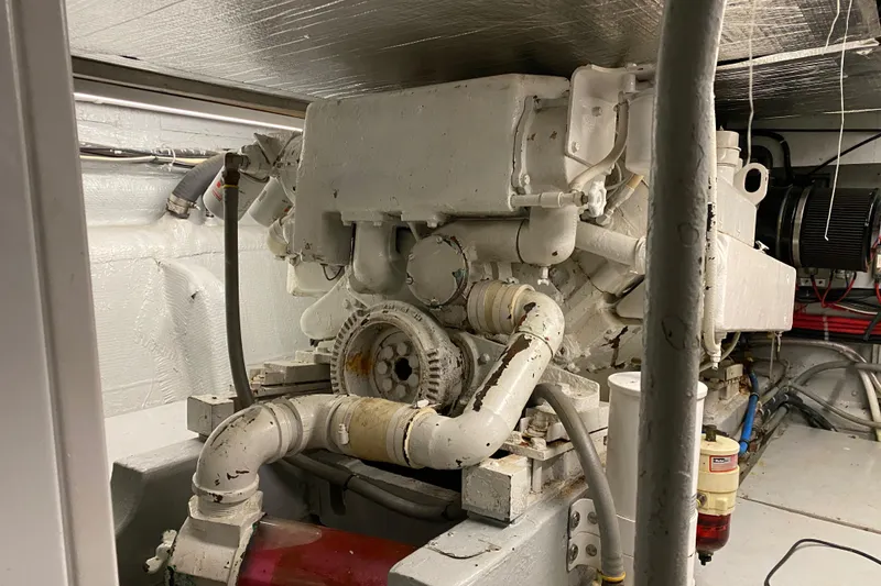 Slide: The Image of Chris-Craft 47 Commander 1973 - 161