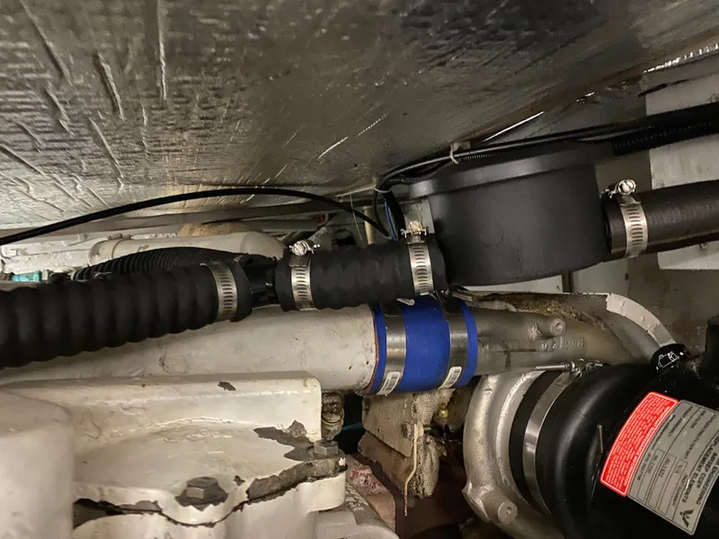 Slide: The Image of Chris-Craft 47 Commander 1973 - 176