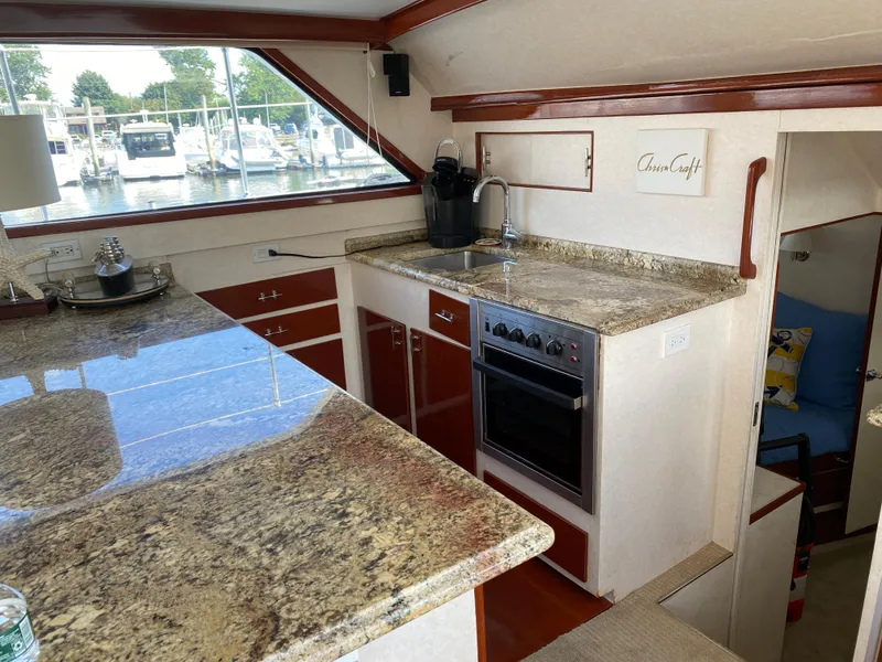 Slide: The Image of Chris-Craft 47 Commander 1973 - 178