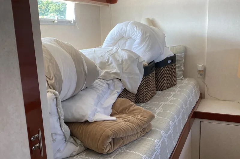 Slide: The Image of Chris-Craft 47 Commander 1973 - 199