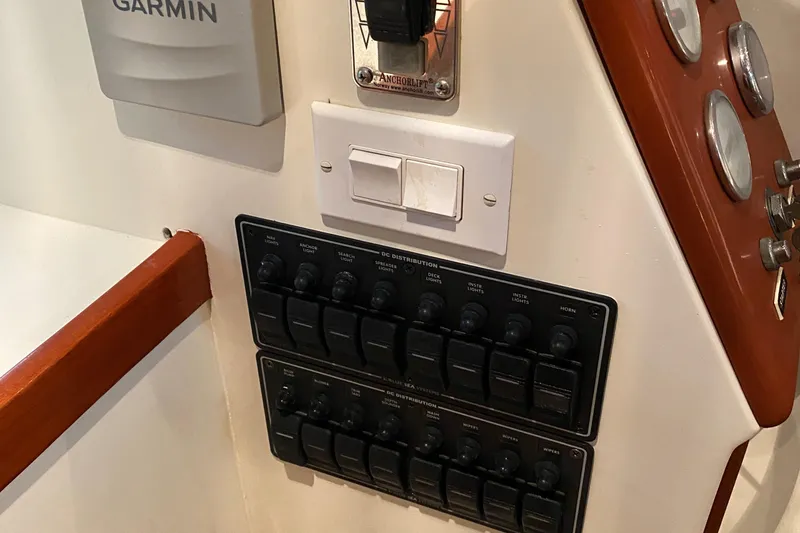 Slide: The Image of Chris-Craft 47 Commander 1973 - 61