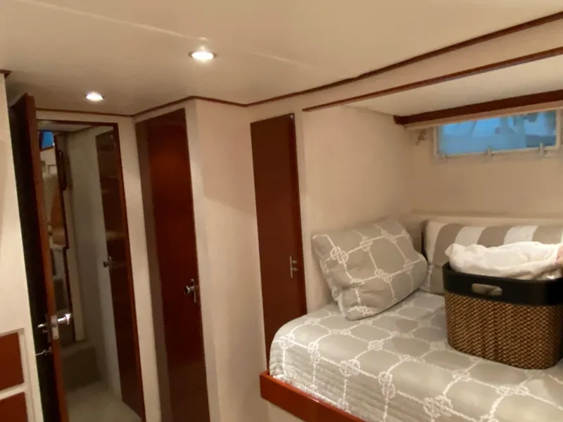 Slide: The Image of Chris-Craft 47 Commander 1973 - 98