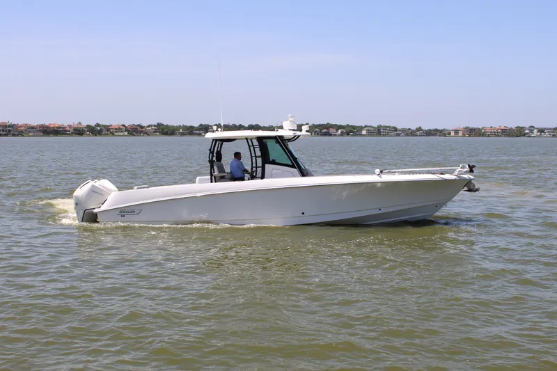 Slide: The Image of Boston Whaler 350 Outrage 2020 - 4
