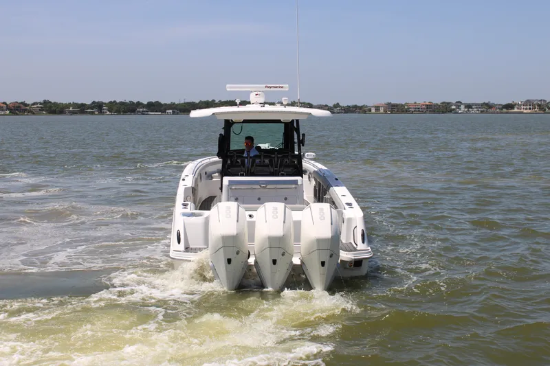 Slide: The Image of Boston Whaler 350 Outrage 2020 - 6