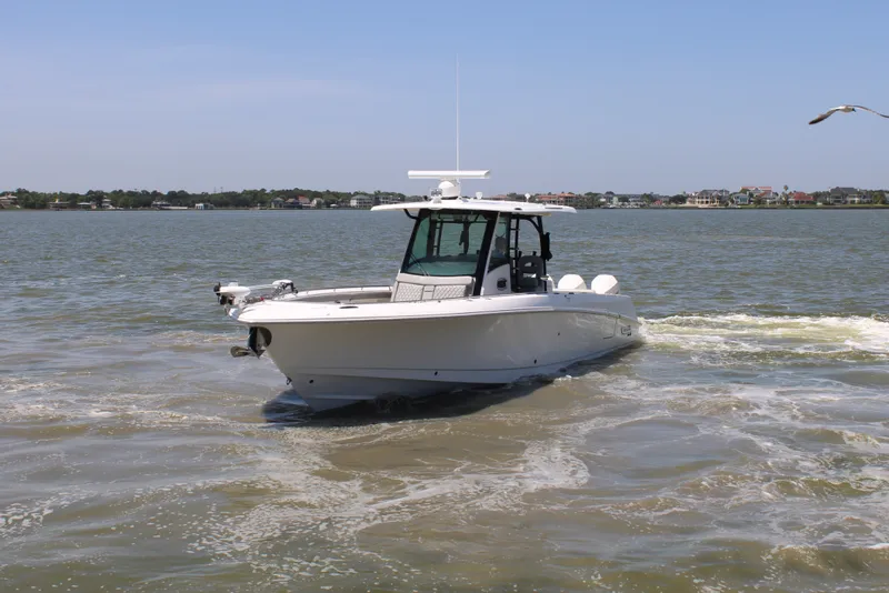 Slide: The Image of Boston Whaler 350 Outrage 2020 - 1