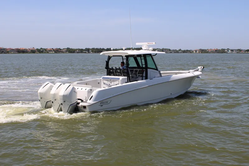 Slide: The Image of Boston Whaler 350 Outrage 2020 - 5
