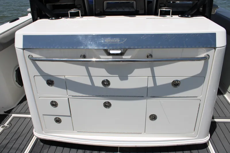 Slide: The Image of Boston Whaler 350 Outrage 2020 - 41