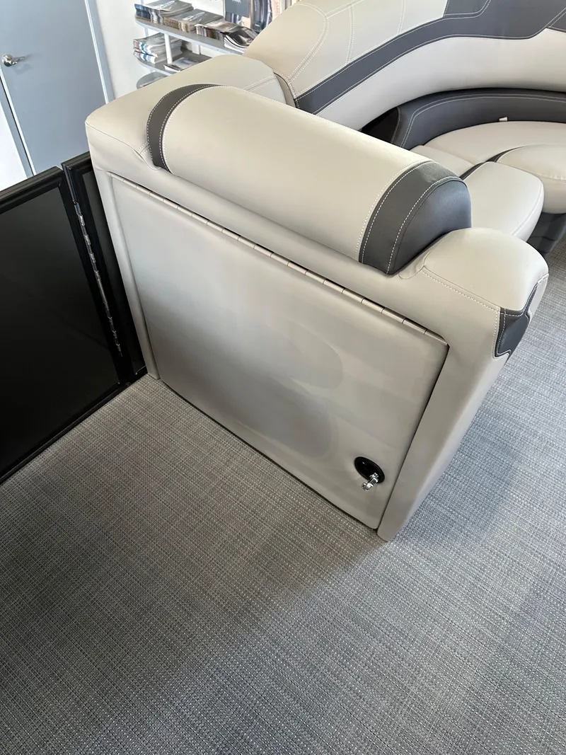 Slide: The Image of Captain's chair on 2025 Sylvan Mirage L-1 LZ pontoon boat, featuring sleek design and comfort. - 8